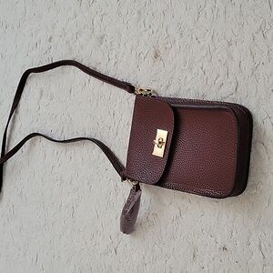 ! NWOT Womens brown crossbody bag